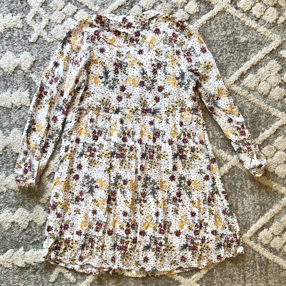Old Navy size XS floral print dress in like new condition - Picture 6 of 6